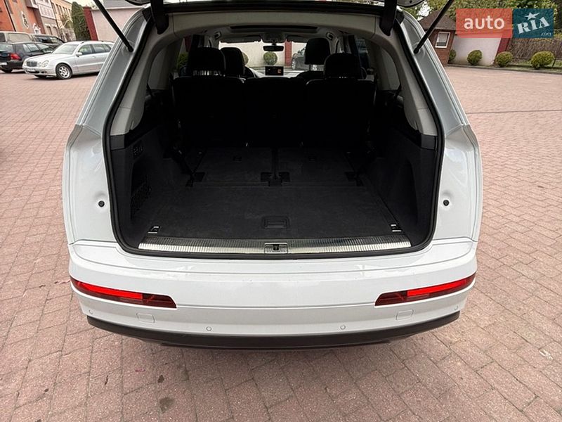 Внедорожник / Кроссовер Audi Q7 2018 в Стрые