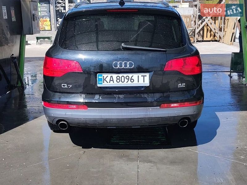 Внедорожник / Кроссовер Audi Q7 2007 в Чернигове