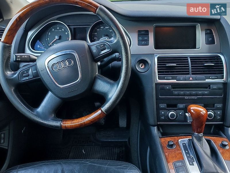 Внедорожник / Кроссовер Audi Q7 2007 в Чернигове