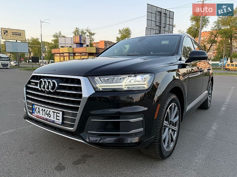 Внедорожник / Кроссовер Audi Q7 2018 в Киеве