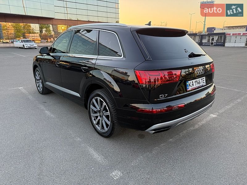 Внедорожник / Кроссовер Audi Q7 2018 в Киеве