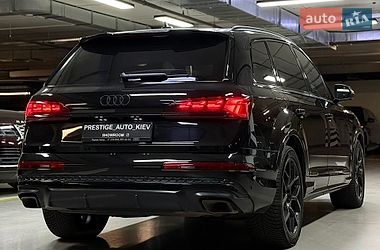 Внедорожник / Кроссовер Audi Q7 2024 в Киеве