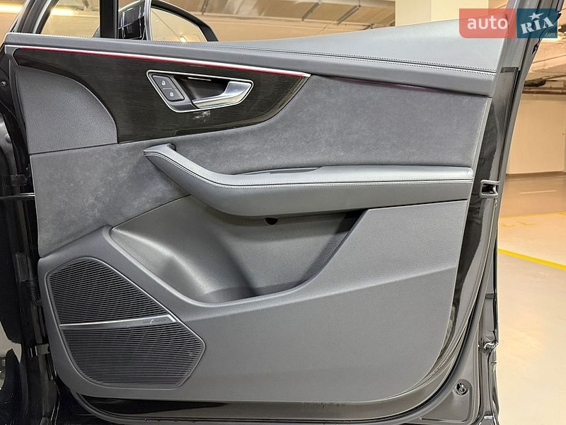Внедорожник / Кроссовер Audi Q7 2024 в Киеве