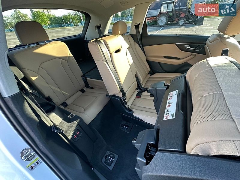 Внедорожник / Кроссовер Audi Q7 2020 в Киеве