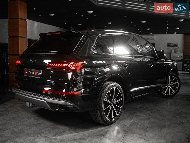 Внедорожник / Кроссовер Audi Q7 2023 в Одессе