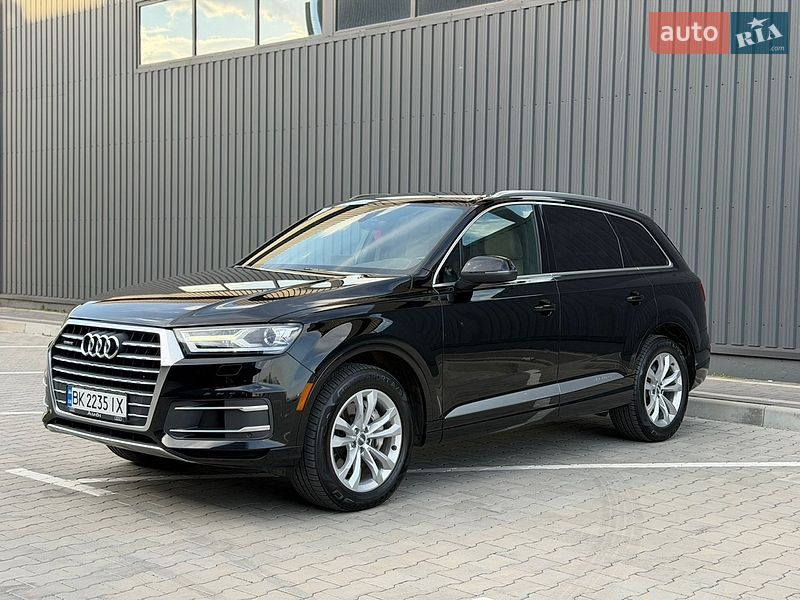 Внедорожник / Кроссовер Audi Q7 2016 в Дубно