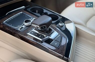 Внедорожник / Кроссовер Audi Q7 2016 в Дубно