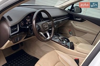 Позашляховик / Кросовер Audi Q7 2017 в Львові