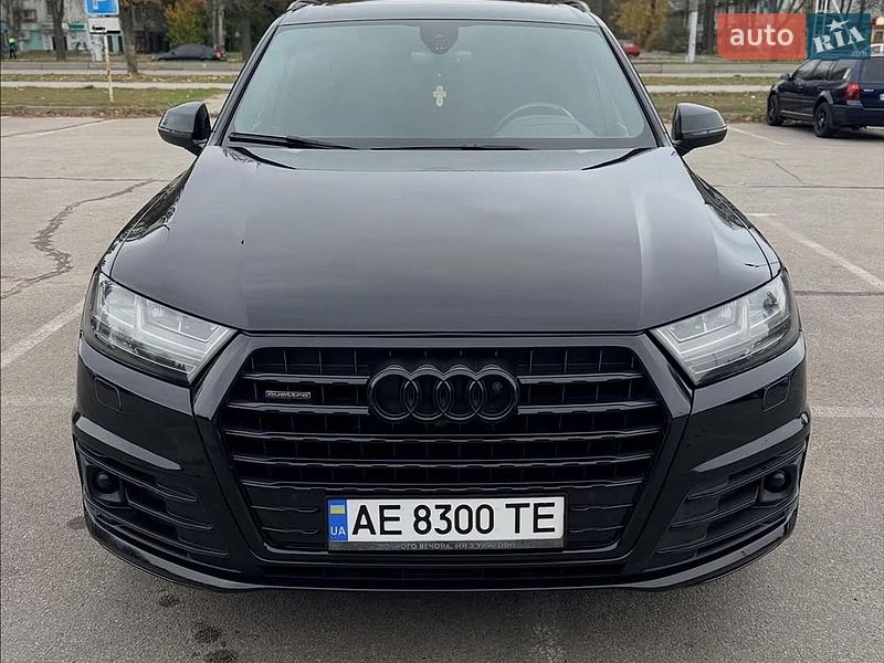 Внедорожник / Кроссовер Audi Q7 2017 в Львове