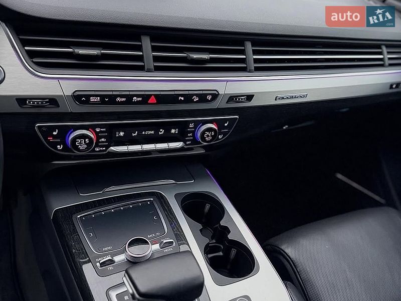 Внедорожник / Кроссовер Audi Q7 2017 в Львове