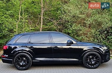 Внедорожник / Кроссовер Audi Q7 2015 в Сваляве