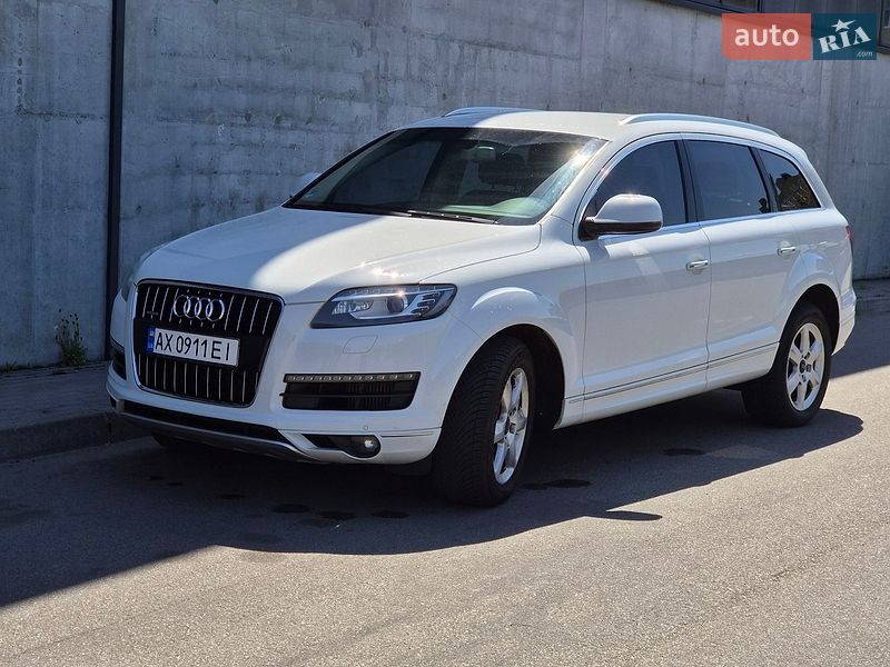 Позашляховик / Кросовер Audi Q7 2013 в Києві