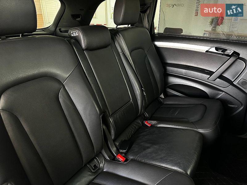 Позашляховик / Кросовер Audi Q7 2014 в Києві