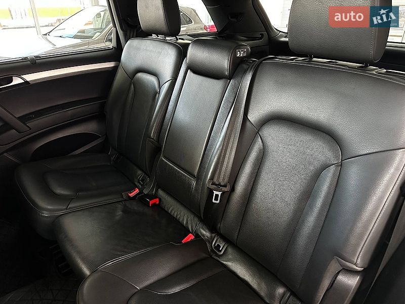 Позашляховик / Кросовер Audi Q7 2014 в Києві