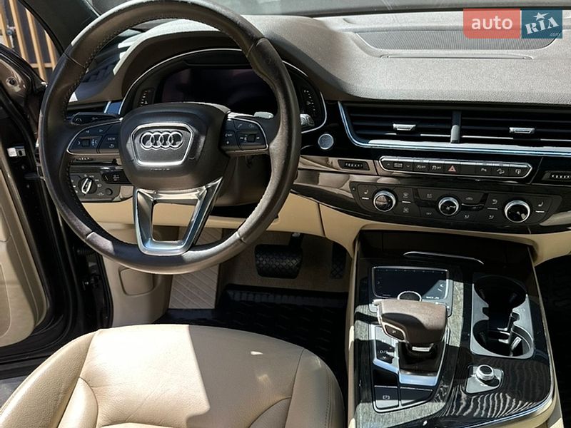 Внедорожник / Кроссовер Audi Q7 2017 в Львове