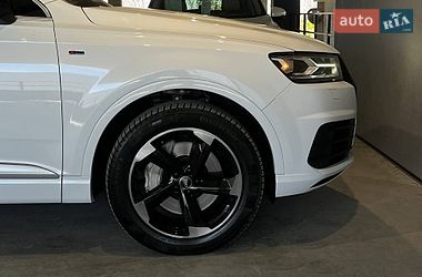 Внедорожник / Кроссовер Audi Q7 2019 в Одессе
