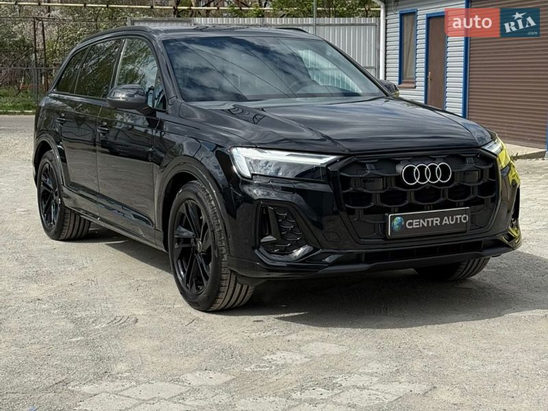 Внедорожник / Кроссовер Audi Q7 2024 в Подольске
