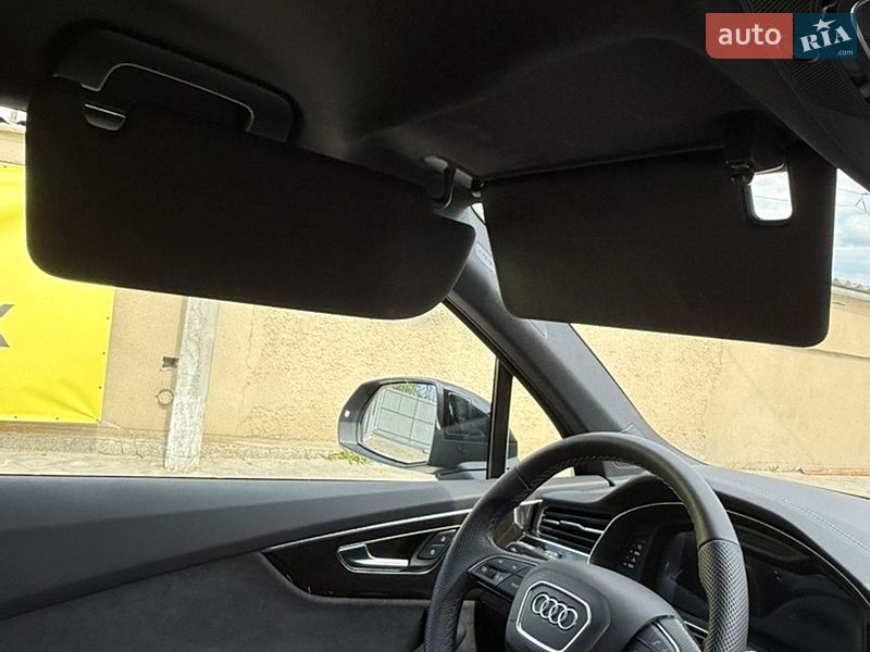 Внедорожник / Кроссовер Audi Q7 2024 в Подольске