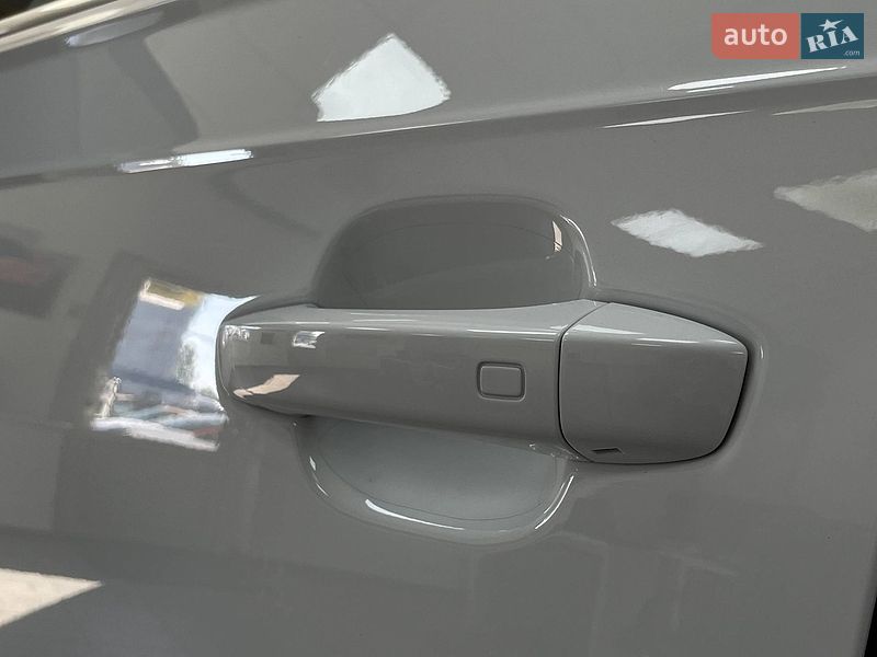 Внедорожник / Кроссовер Audi Q7 2023 в Киеве