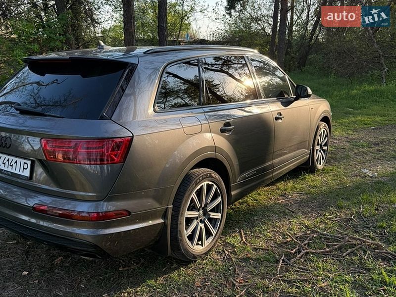 Внедорожник / Кроссовер Audi Q7 2018 в Харькове