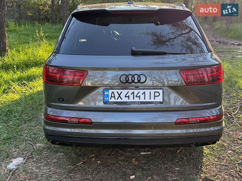 Внедорожник / Кроссовер Audi Q7 2018 в Харькове