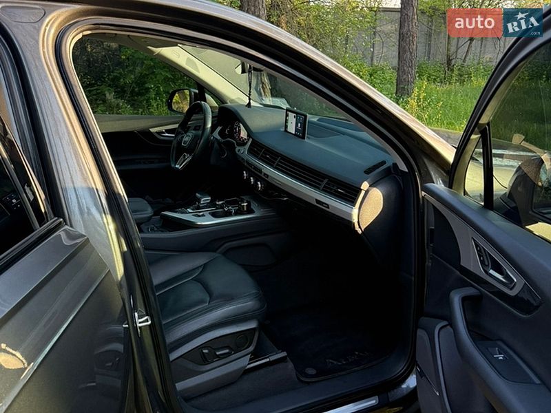 Внедорожник / Кроссовер Audi Q7 2018 в Харькове