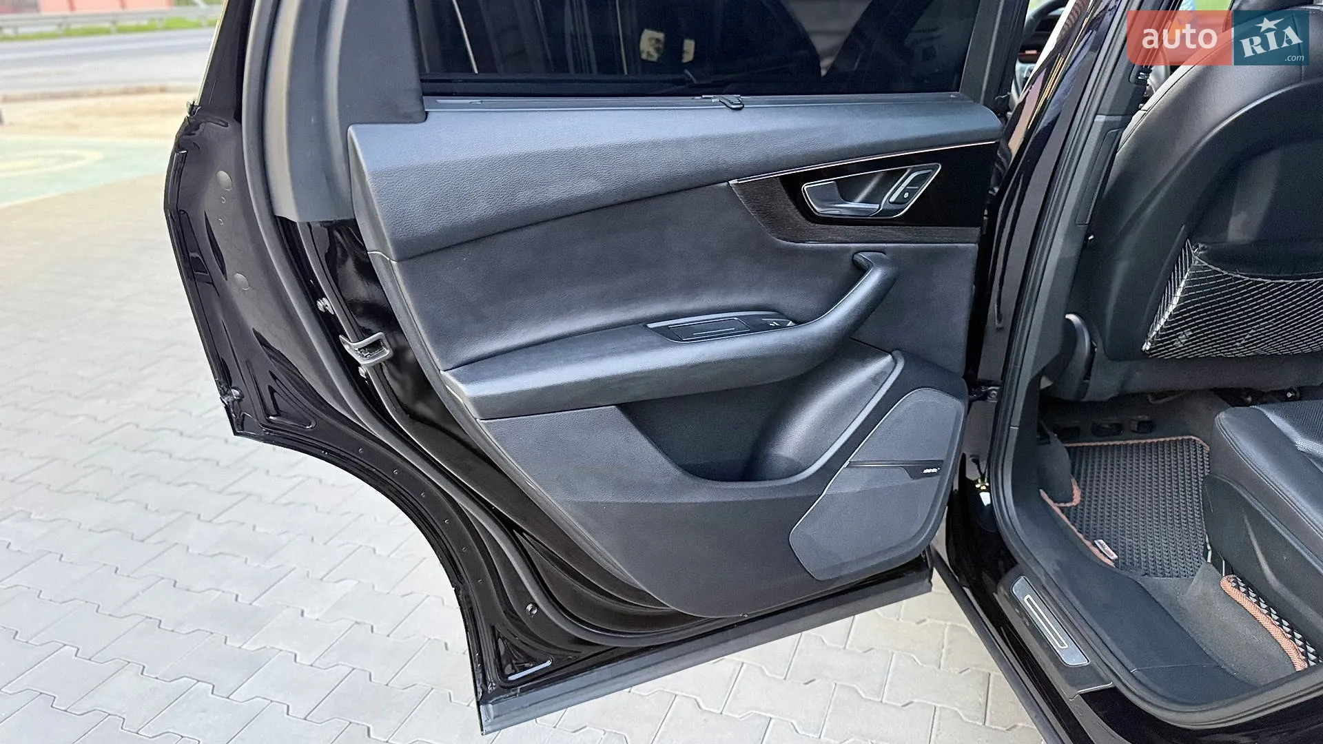 2017 Audi Q7 - мініатюра 18