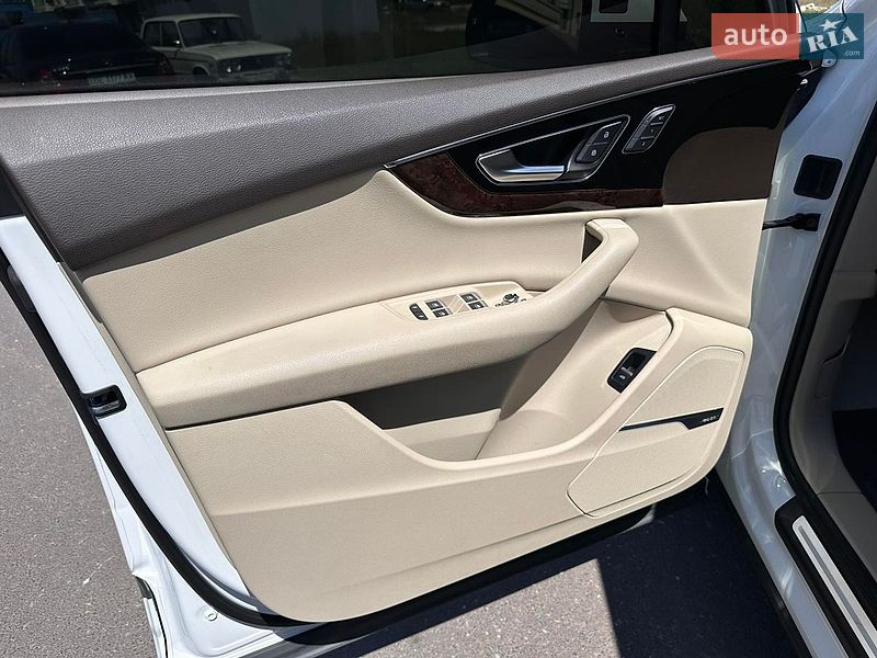 Внедорожник / Кроссовер Audi Q7 2019 в Николаеве