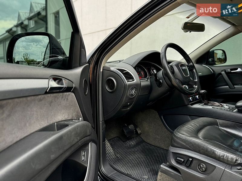 Внедорожник / Кроссовер Audi Q7 2008 в Самборе