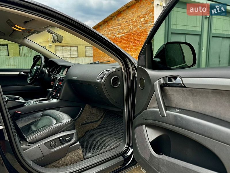 Внедорожник / Кроссовер Audi Q7 2008 в Самборе