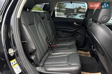 Внедорожник / Кроссовер Audi Q7 2017 в Стрые
