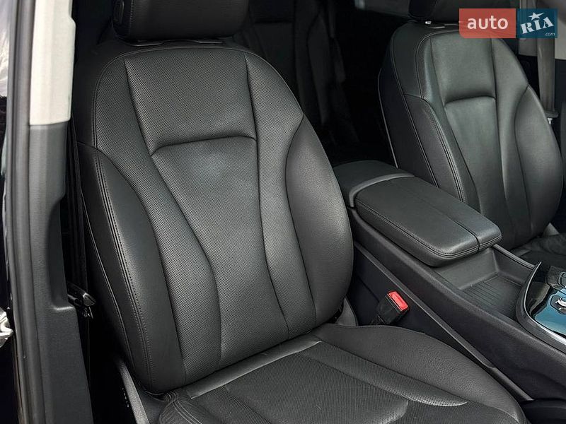 Внедорожник / Кроссовер Audi Q7 2017 в Стрые