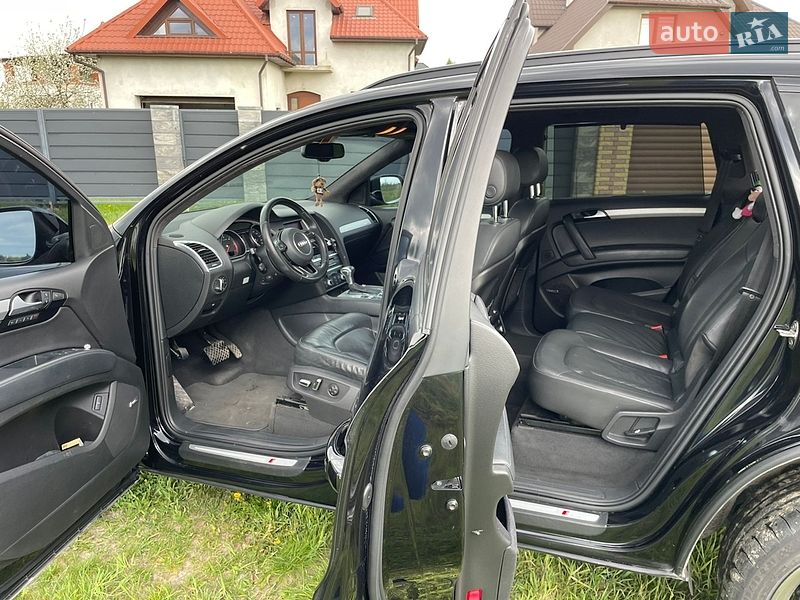Позашляховик / Кросовер Audi Q7 2015 в Львові