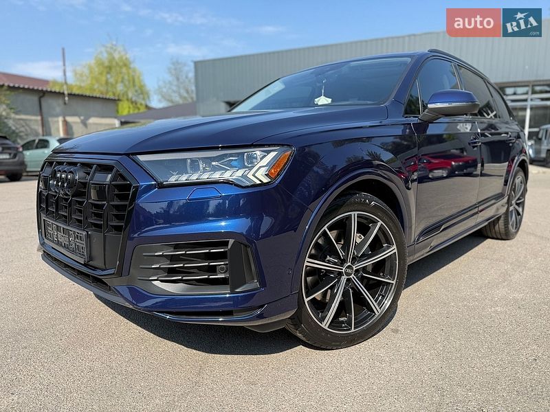 Позашляховик / Кросовер Audi Q7 2020 в Дніпрі