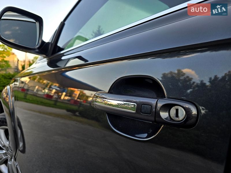 Внедорожник / Кроссовер Audi Q7 2015 в Полтаве