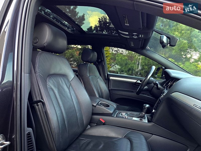 Внедорожник / Кроссовер Audi Q7 2015 в Полтаве