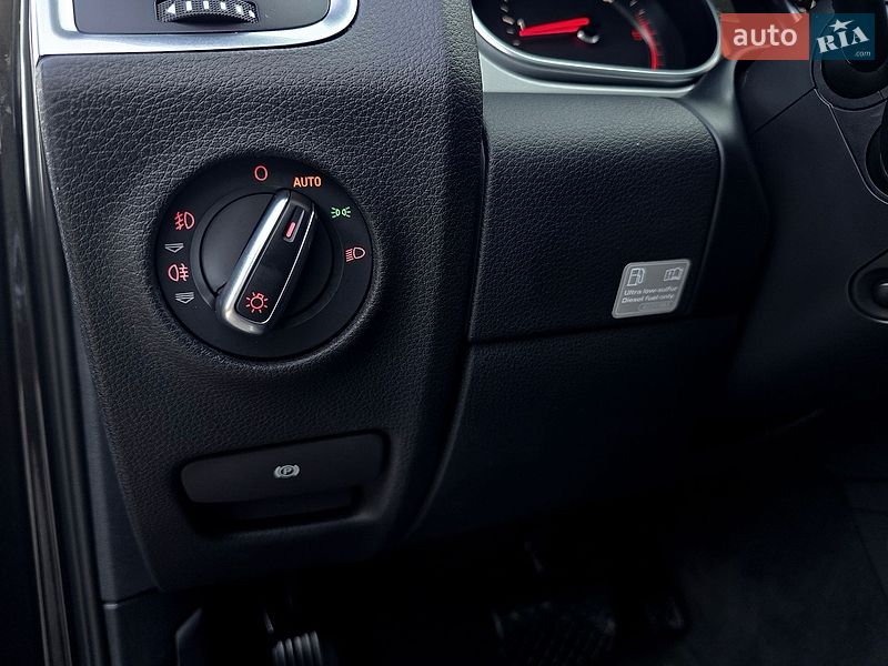 Внедорожник / Кроссовер Audi Q7 2015 в Полтаве