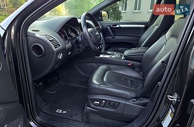 Внедорожник / Кроссовер Audi Q7 2015 в Полтаве