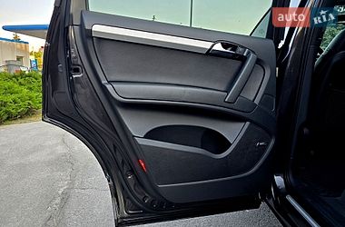 Внедорожник / Кроссовер Audi Q7 2015 в Полтаве