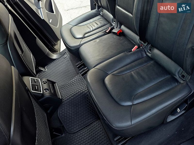 Внедорожник / Кроссовер Audi Q7 2015 в Полтаве