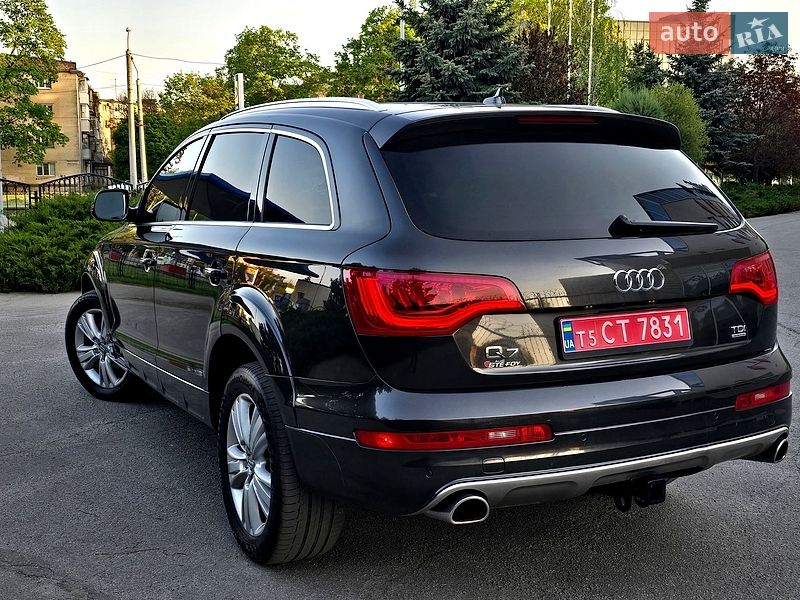 Внедорожник / Кроссовер Audi Q7 2015 в Полтаве