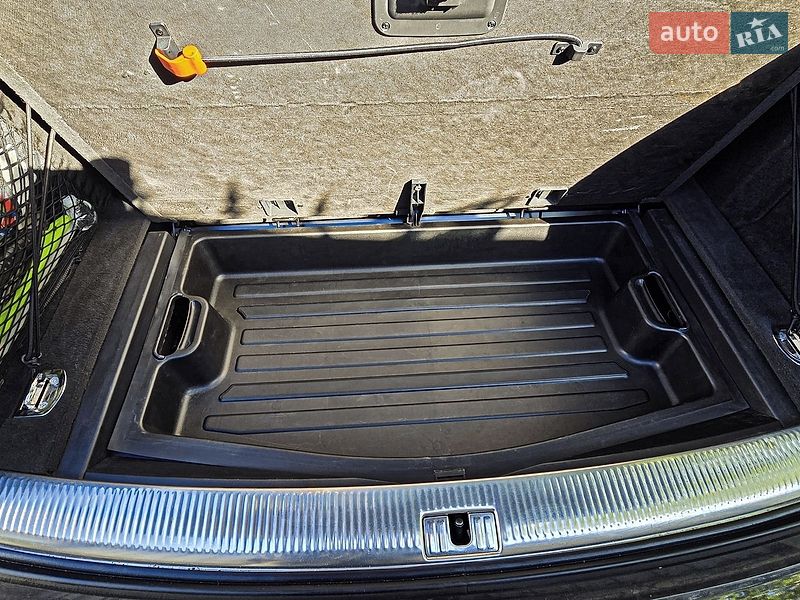 Внедорожник / Кроссовер Audi Q7 2015 в Черкассах