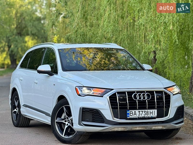 Внедорожник / Кроссовер Audi Q7 2021 в Киеве