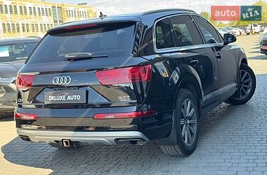 Позашляховик / Кросовер Audi Q7 2017 в Івано-Франківську