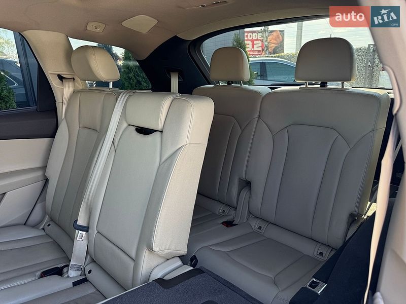 Позашляховик / Кросовер Audi Q7 2017 в Івано-Франківську