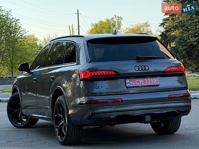 Внедорожник / Кроссовер Audi Q7 2023 в Виннице