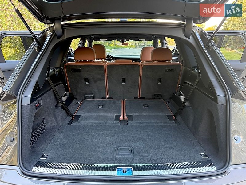 Внедорожник / Кроссовер Audi Q7 2023 в Виннице