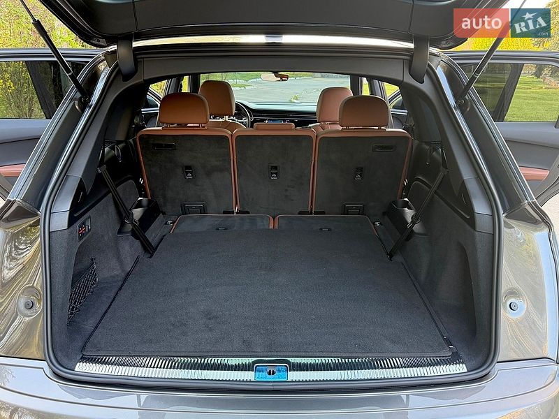 Внедорожник / Кроссовер Audi Q7 2023 в Виннице