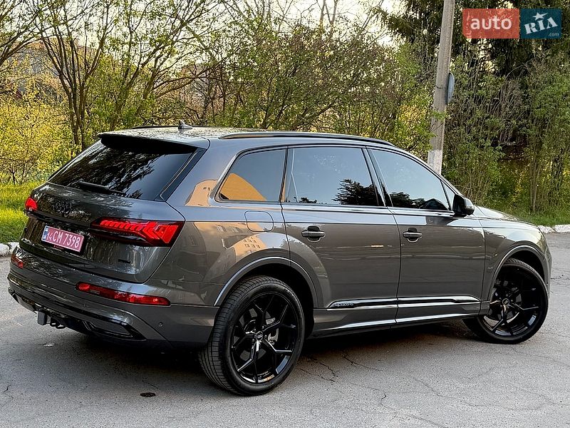 Внедорожник / Кроссовер Audi Q7 2023 в Виннице