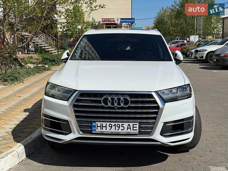 Внедорожник / Кроссовер Audi Q7 2019 в Одессе